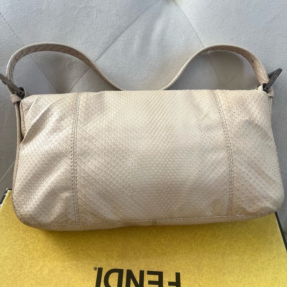 Fendi Snakeskin Baguette Bag - Picture 13 of 14